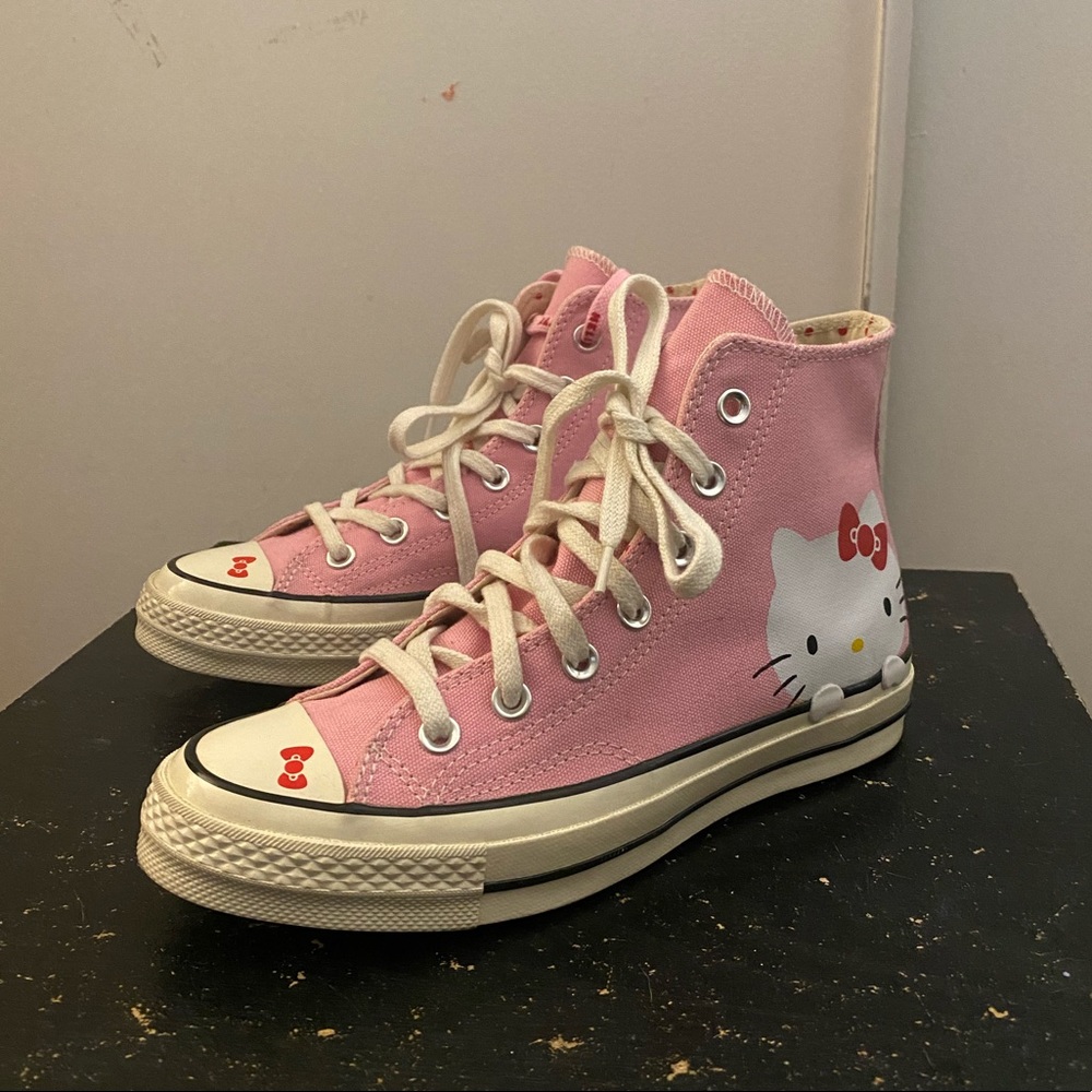 Hello Kitty All-Star High Top Converse